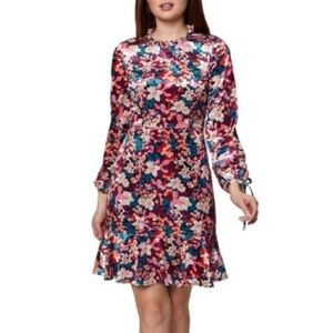 BCBGeneration Floral Velvet Dress Long Sleeve Pit to Pit 17” Size 6 🚨